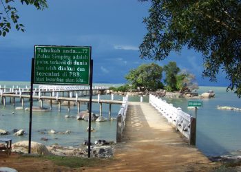 jalan menuju ke pulau simping