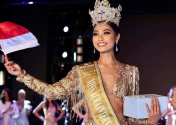 Riskyana Hidayat Miss Aura International 2022