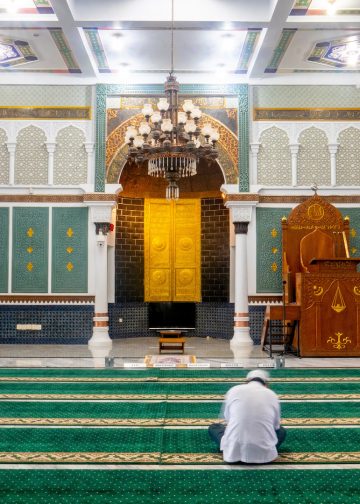 Pembersih Lantai Masjid